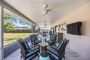 2117 Riviera Dr, Sarasota, FL 34232 - Photo 37