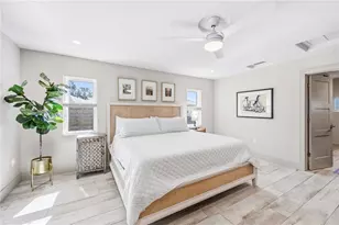 2117 Riviera Dr, Sarasota, FL 34232 - Photo 15