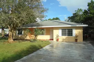 5033 Lords Ave, Sarasota, FL 34231 - Photo 1