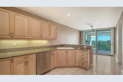 350 Gulf Of Mexico Drive #234, Longboat Key, FL 34228 - Photo 11