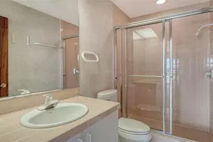 350 Gulf of Mexico Dr, Longboat Key, FL 34228 - Photo 23