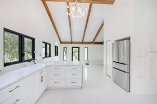 19481 S River Rd, Alva, FL 33920 - Photo 15