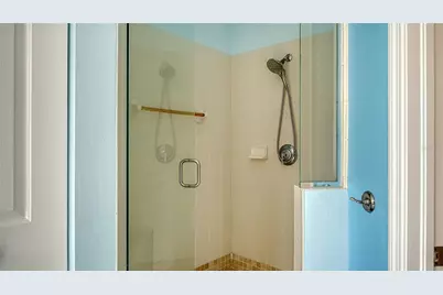 6659 38th Lane E, Sarasota, FL 34243 - Photo 33