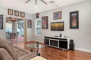 6659 38th Ln E, Sarasota, FL 34243 - Photo 11