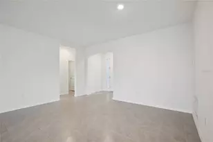 3742 Mossy Limb Ct, Palmetto, FL 34221 - Photo 3