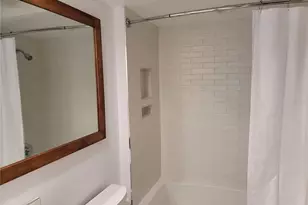 8010 Marina Dr, Holmes Beach, FL 34217 - Photo 19