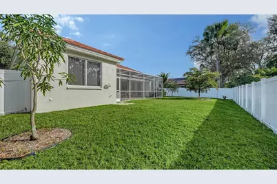 4855 Carrington Circle, Sarasota, FL 34243 - Photo 47