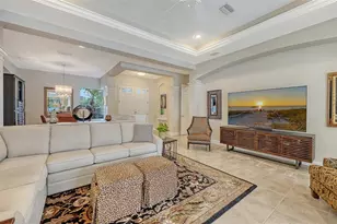 4855 Carrington Cir, Sarasota, FL 34243 - Photo 9