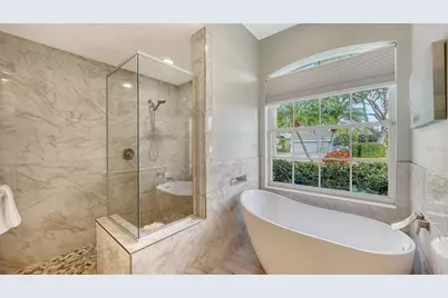 4855 Carrington Circle, Sarasota, FL 34243 - Photo 29