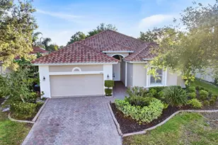 6507 41st Ct E, Sarasota, FL 34243 - Photo 1