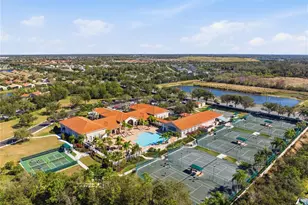 6507 41st Ct E, Sarasota, FL 34243 - Photo 33