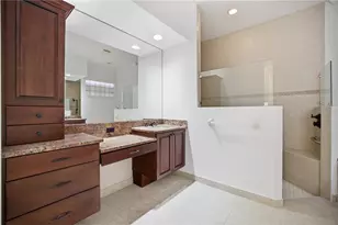 6507 41st Ct E, Sarasota, FL 34243 - Photo 25