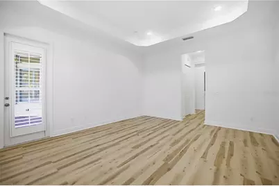 6507 41st Court E, Sarasota, FL 34243 - Photo 17