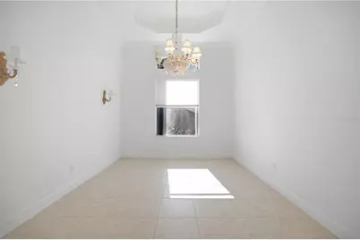 6507 41st Court E, Sarasota, FL 34243 - Photo 7