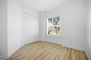 6507 41st Ct E, Sarasota, FL 34243 - Photo 19