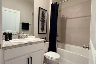 17715 Cantarina Cove, Lakewood Ranch, FL 34211 - Photo 27