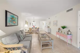 7100 Gulf Dr, Holmes Beach, FL 34217 - Photo 9