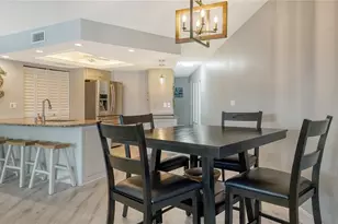 108 9th St S, Bradenton Beach, FL 34217 - Photo 9