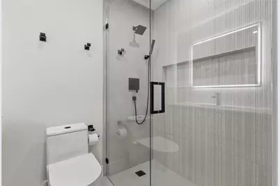 6063 E Peppertree Way #111, Sarasota, FL 34242 - Photo 25