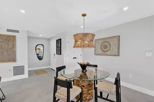 6063 E Peppertree Way, Sarasota, FL 34242 - Photo 5