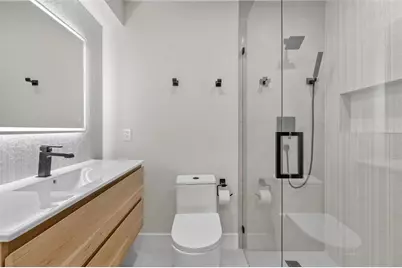 6063 E Peppertree Way #111, Sarasota, FL 34242 - Photo 23