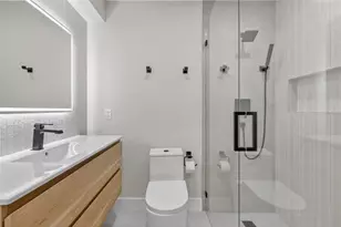 6063 E Peppertree Way, Sarasota, FL 34242 - Photo 23