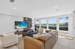 6063 E Peppertree Way, Sarasota, FL 34242 - Photo 11