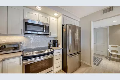 2045 Gulf Of Mexico Drive #M1-309, Longboat Key, FL 34228 - Photo 9
