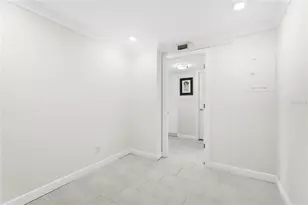 101 S Gulfstream Ave, Sarasota, FL 34236 - Photo 19