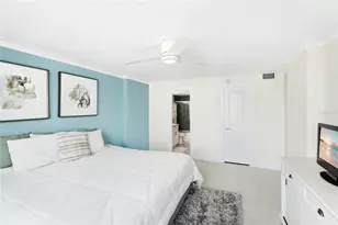 101 S Gulfstream Ave, Sarasota, FL 34236 - Photo 11