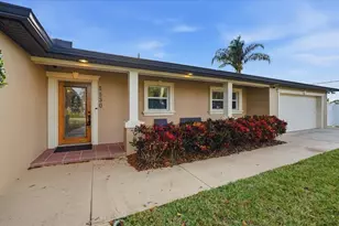 5530 Driftwood Dr, Lakeland, FL 33809 - Photo 5