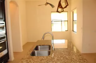 629 Rosemary Cir, Bradenton, FL 34212 - Photo 7