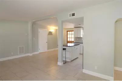 2696 Loma Linda Street, Sarasota, FL 34239 - Photo 3