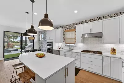 5737 Bay Pine Way, Sarasota, FL 34238 - Photo 11