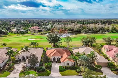 7042 Vilamoura Place, Lakewood Ranch, FL 34202 - Photo 5