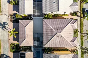 7665 Bergamo Ave, Sarasota, FL 34238 - Photo 17