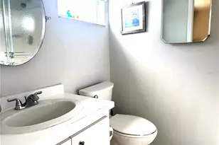 2571 Riverbluff Pkwy, Sarasota, FL 34231 - Photo 15