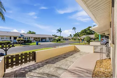 390 301 Boulevard W #27C, Bradenton, FL 34205 - Photo 3