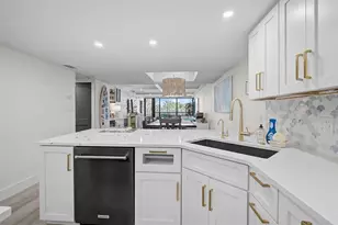 5790 Midnight Pass Rd, Sarasota, FL 34242 - Photo 5