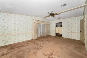 8485 Imperial Cir, Palmetto, FL 34221 - Photo 19