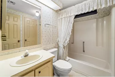 8485 Imperial Circle, Palmetto, FL 34221 - Photo 15