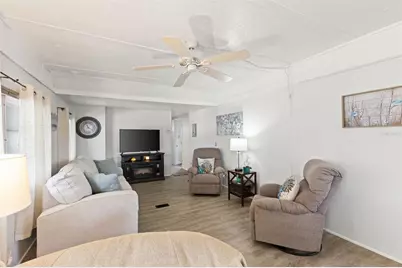 354 Quiet Way, Palmetto, FL 34221 - Photo 9