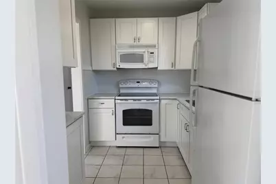 3323 Barstow Street, Sarasota, FL 34235 - Photo 7