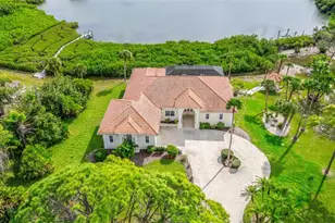 102 Brenda Ln, Nokomis, FL 34275 - Photo 5