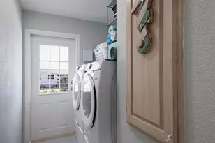 8225 Drew St, Englewood, FL 34224 - Photo 31