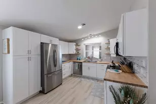 8225 Drew St, Englewood, FL 34224 - Photo 17