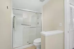 4215 Caddie Dr E, Bradenton, FL 34203 - Photo 17