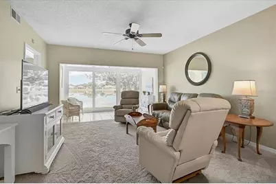 4215 Caddie Drive E #102, Bradenton, FL 34203 - Photo 9