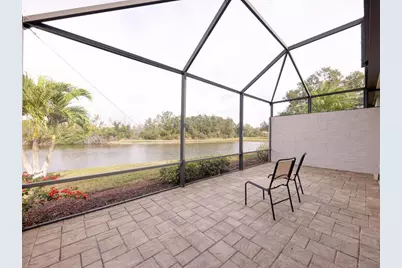 7021 Woodmore Terrace, Lakewood Ranch, FL 34202 - Photo 5