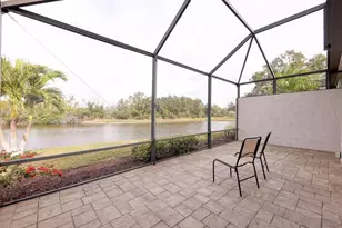 7021 Woodmore Terrace, Lakewood Ranch, FL 34202 - Photo 5